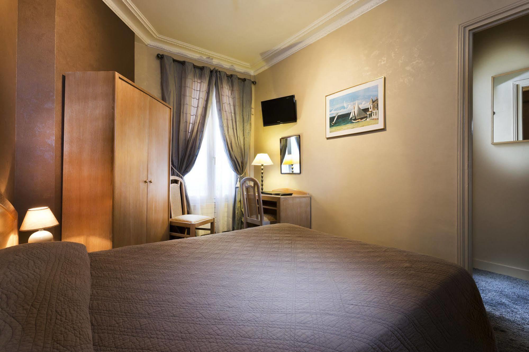 Hotel Donjon Vincennes Exterior photo